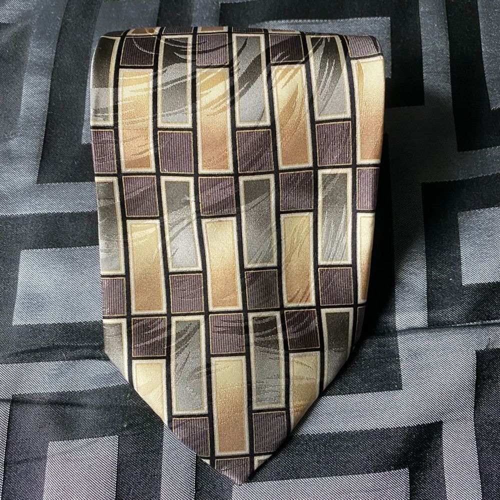 Bergamo NewYork extra long , pure silk , creame, brown, olive colored Neck Tie.